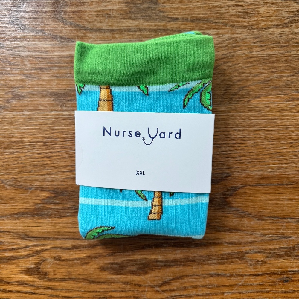 NEW Women's Nurse Yard Compression Socks Palm Tree Aqua Blue Green XXL - Picture 3 of 4